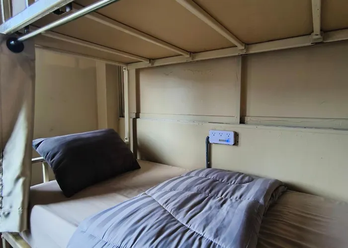 Youyen Hostel *