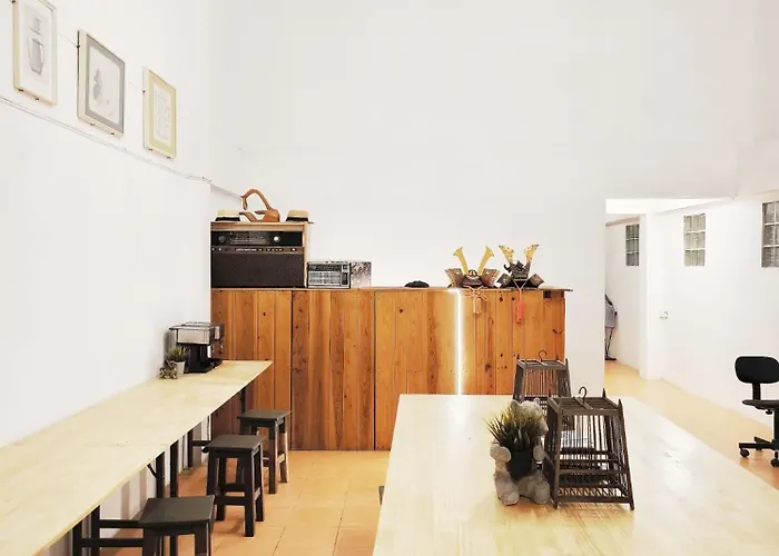 Youyen Hostel *