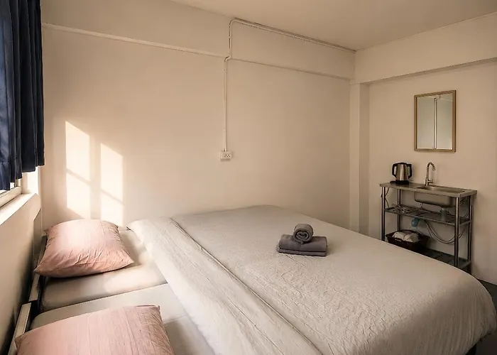 Youyen Hostel
